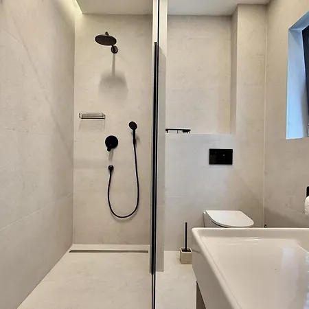 Lux Serenity Villa *