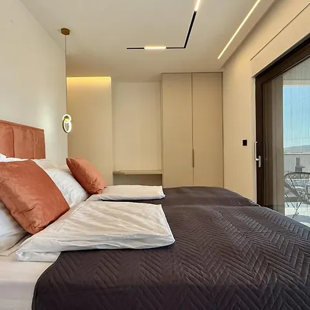 Lux Serenity Villa *