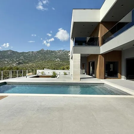 Lux Serenity